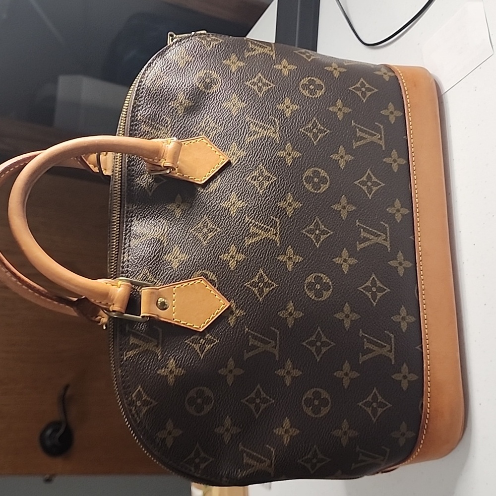Lv monogram Alma pm